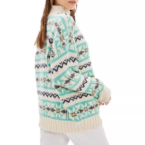 American Eagle Outfitters Fair Isle Chunky Oversize Mock Neck Sweater Sz Medium - Picture 2 of 5